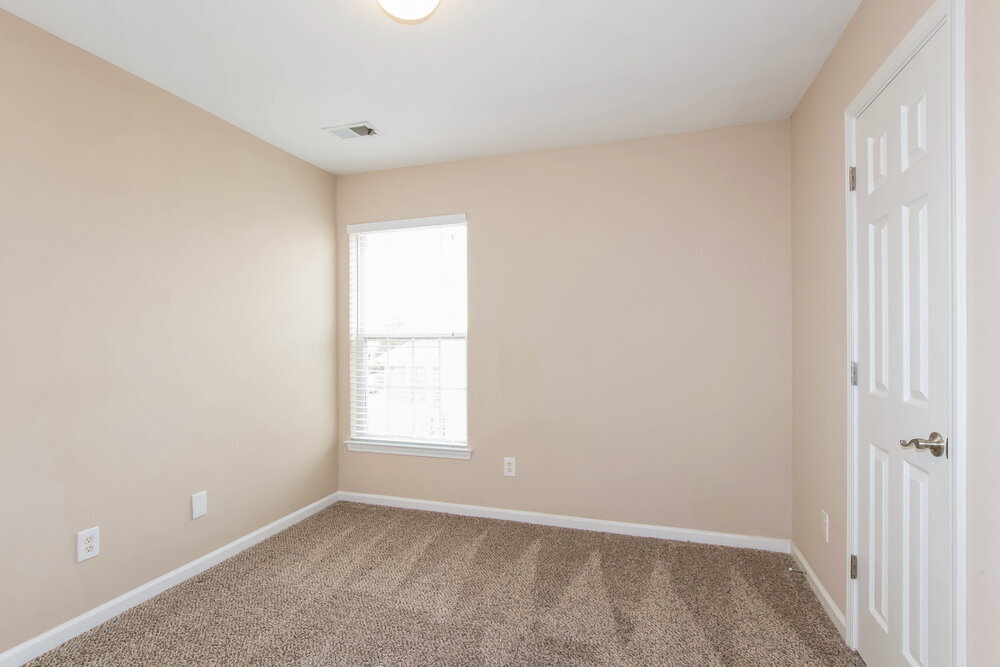 Building Photo - 4501 Sedgewood Ln