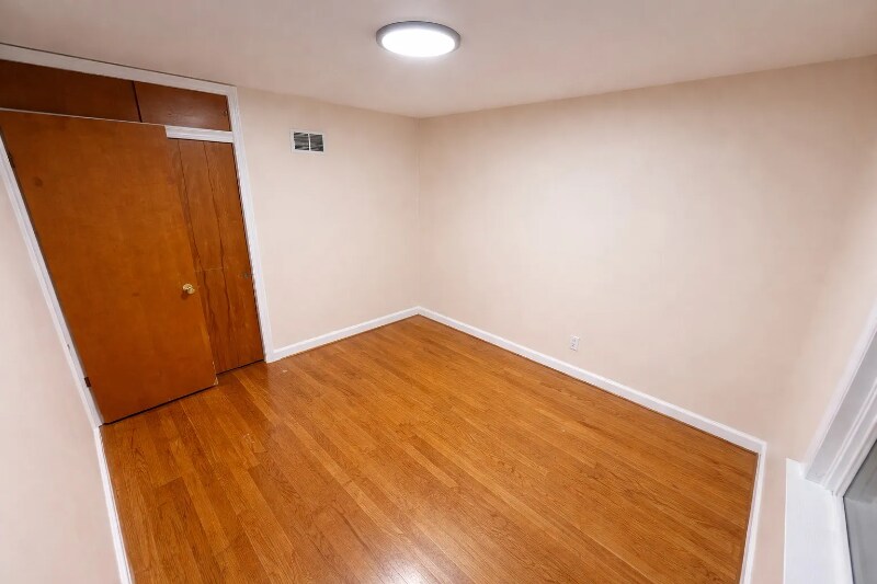 Building Photo - 1295 Chambers Rd