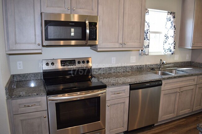 Building Photo - 1 Worden Pl