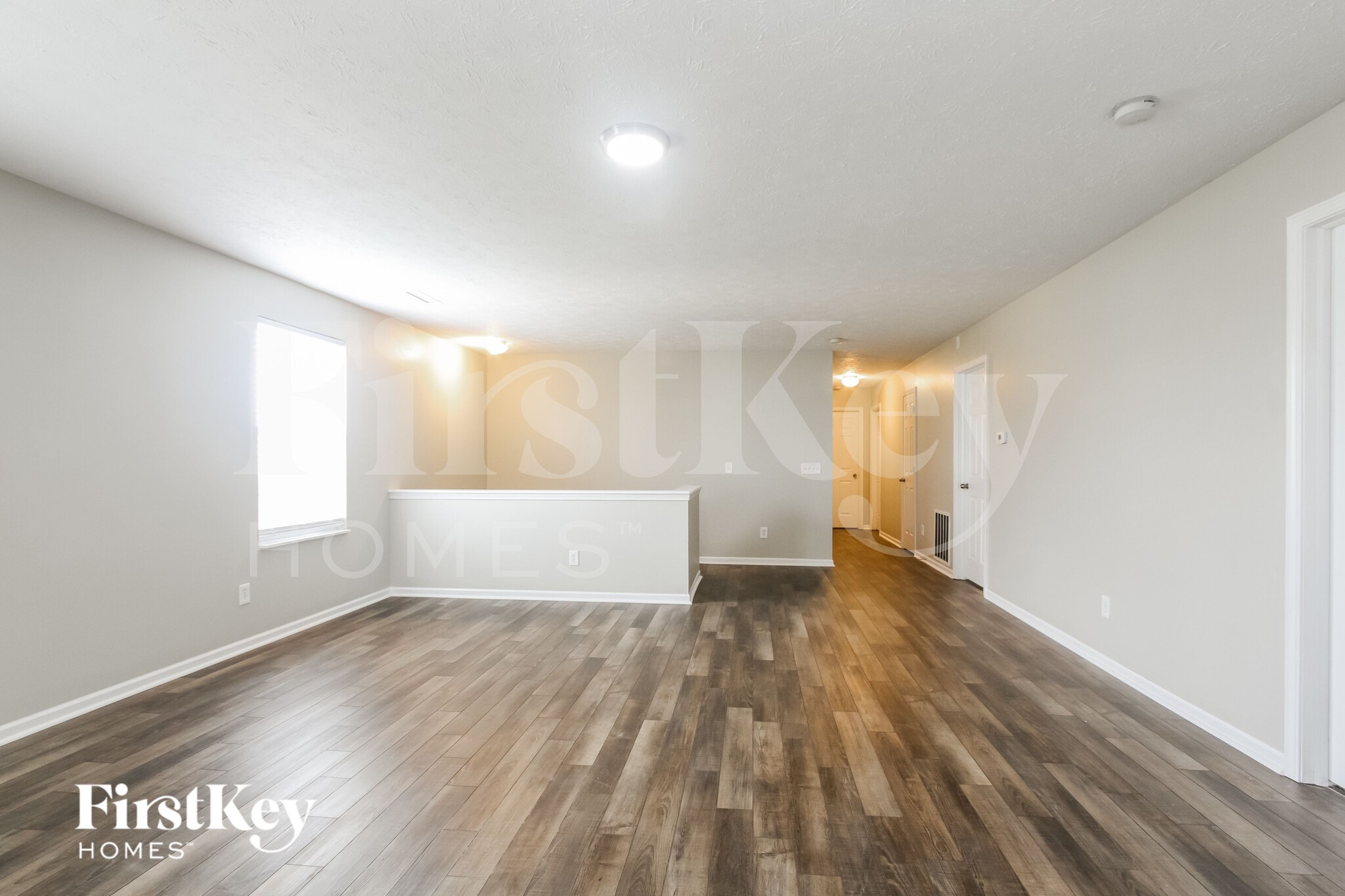 Building Photo - 3674 Pickwick Cir