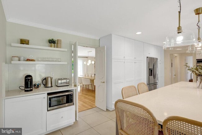 Building Photo - 6305 Dunaway Ct