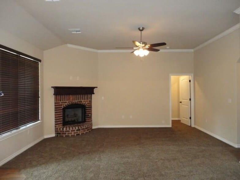 Building Photo - 309 Timber Ln