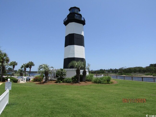 Building Photo - 4520 Lighthouse Dr
