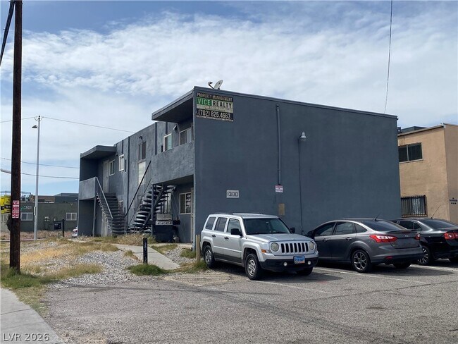 Building Photo - 1300 N 22nd St