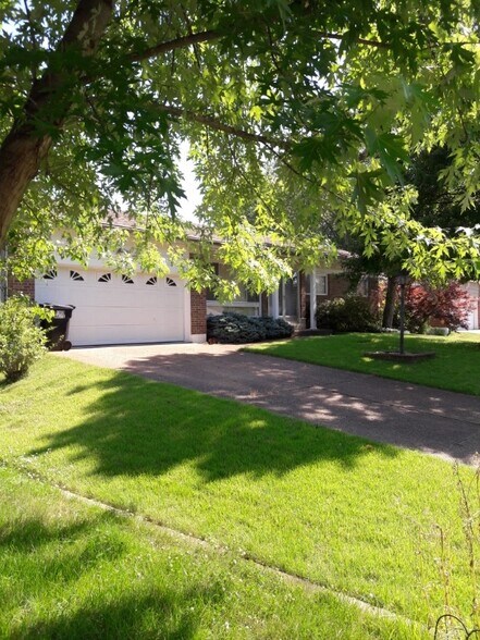 Primary Photo - 9663 Yorkshire Estates Dr