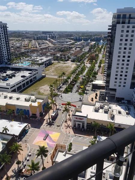 Building Photo - 5300 NW 85th Ave