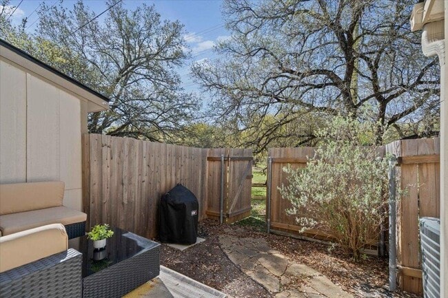 Building Photo - 11821 Bittern Hollow