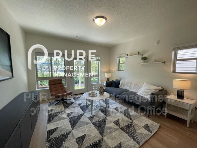 Building Photo - 22025 NE Halsey St