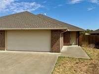 Building Photo - 1607 Lawter Rd