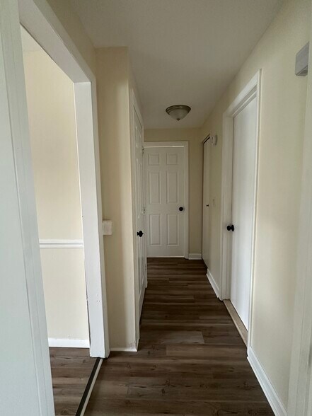 Building Photo - 226 Welton St