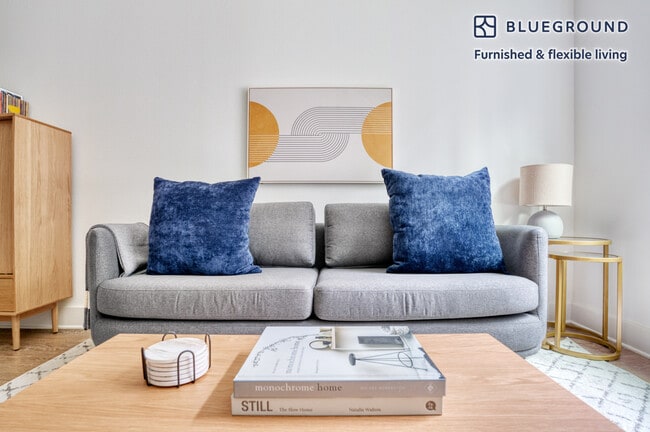 Building Photo - 1301 W Koenig Ln