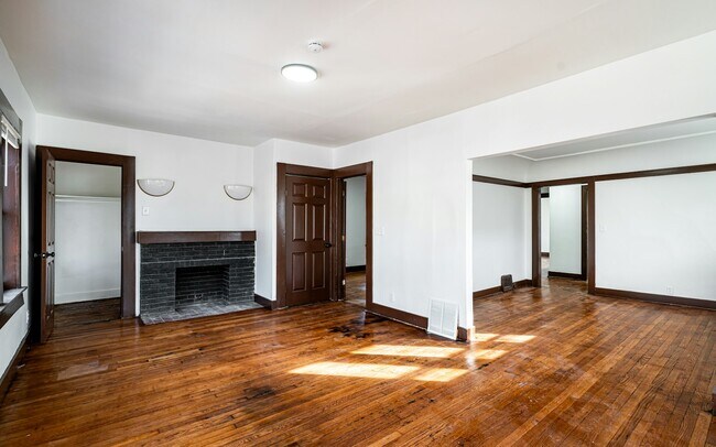 Building Photo - 2548 N 38th St