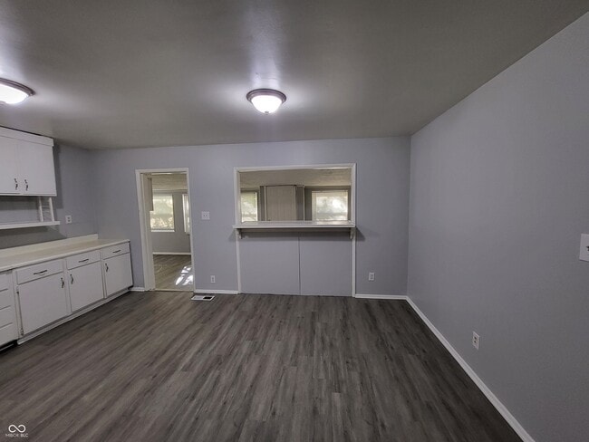 Building Photo - 4113 Diller Dr