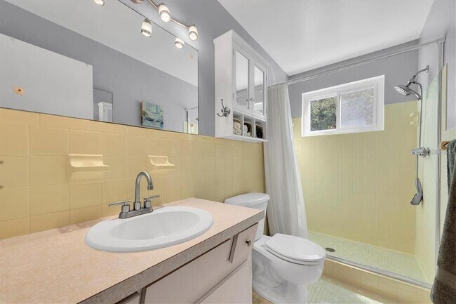 Building Photo - 2469 Franciscan Dr