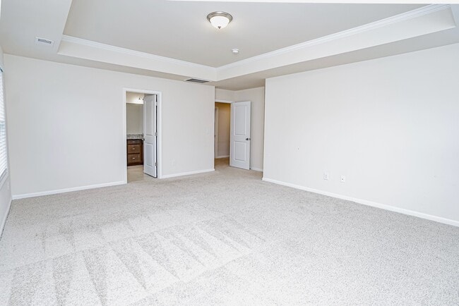 Building Photo - 716 Paxton Rose Dr