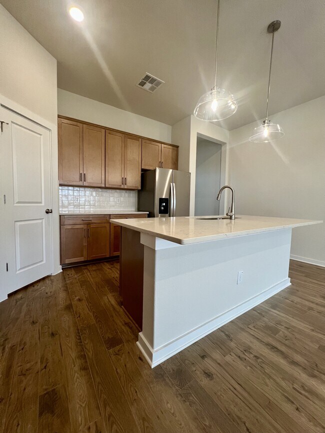 Building Photo - 14438 Inspiration Pt