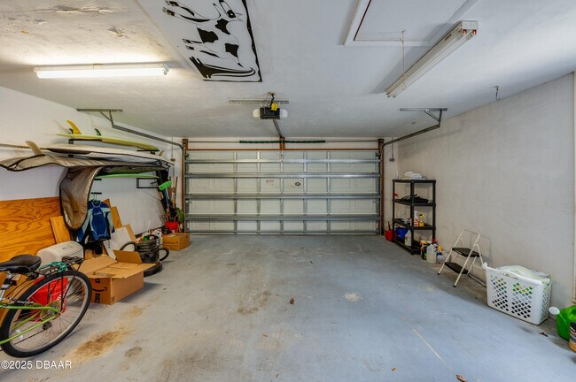Building Photo - 4712 Dixie Dr