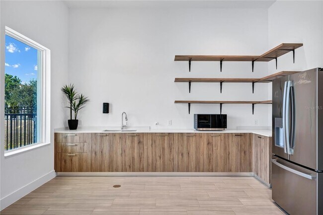 Building Photo - 277 Famagusta Dr
