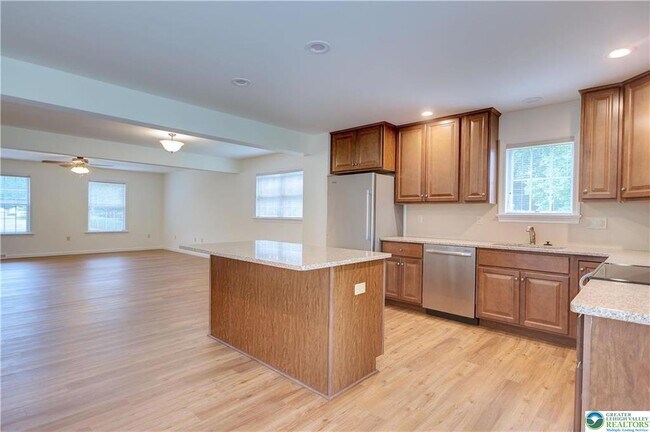 Building Photo - 1057 Decatur St