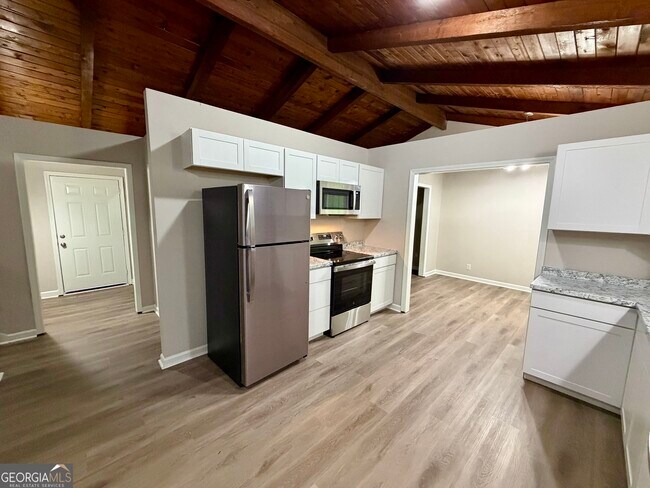Building Photo - 5776 Windermere Ct
