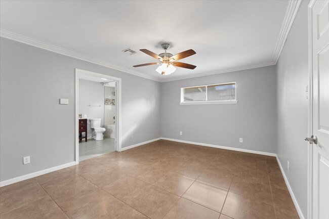 Building Photo - 954 Chamboard Ln