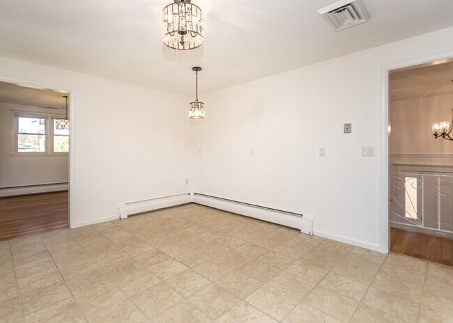 Building Photo - 59 Hobbs Brook Rd