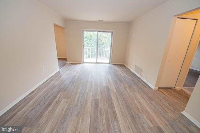 Building Photo - 804 College Ln