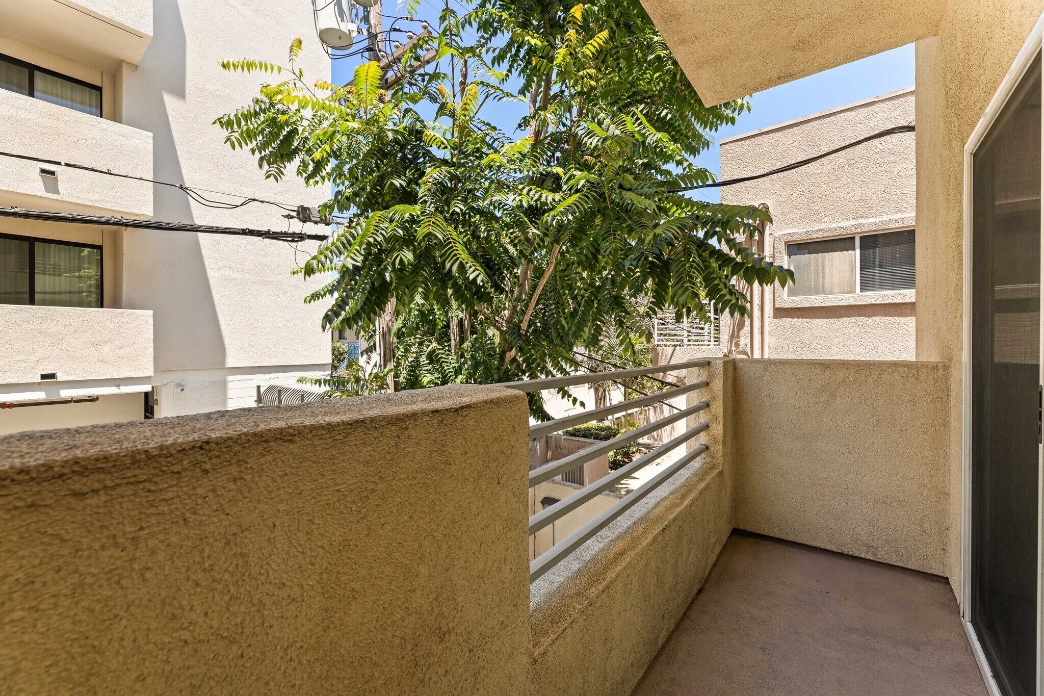 Building Photo - 11831 Avon Way