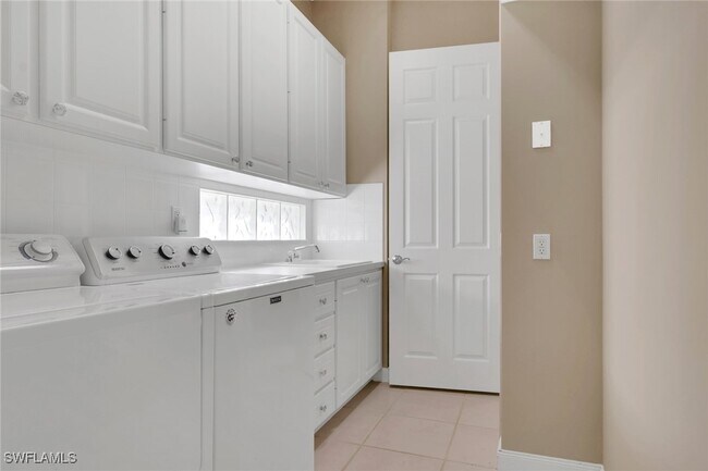 Building Photo - 3888 Valentia Way