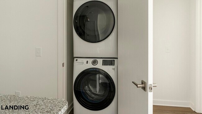 Building Photo - 2110 Birkhall St