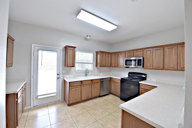 Building Photo - 2106 Charlotte Estates Dr