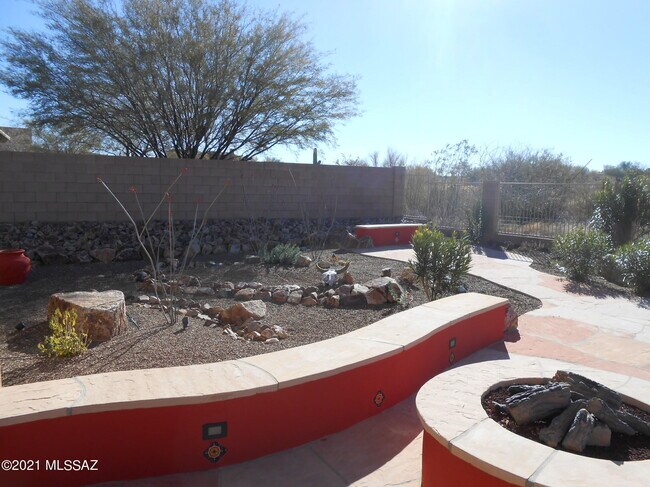 Building Photo - 14048 E Fairway Bluff Ct