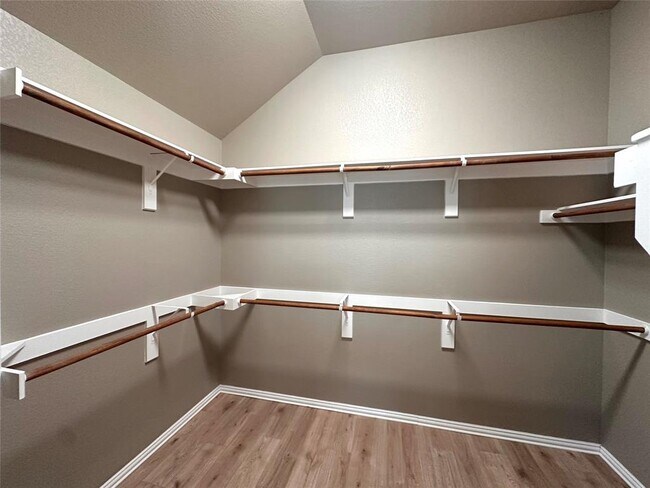 Building Photo - 2609 Pumpkin Ridge Ct