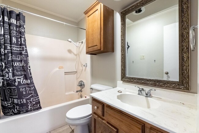 Building Photo - 34 Edgehill Cove