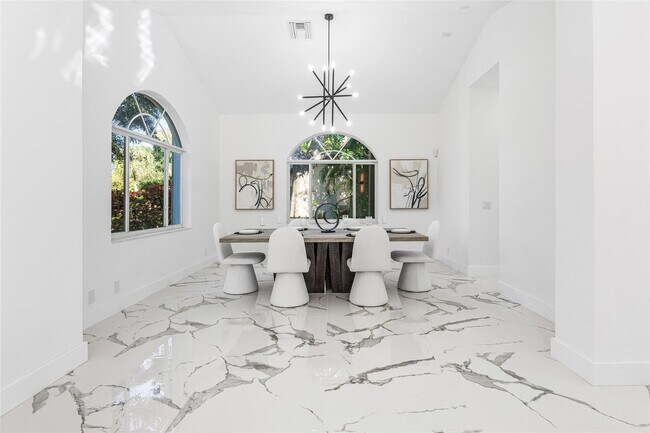 Building Photo - 7132 NW 62nd Terrace