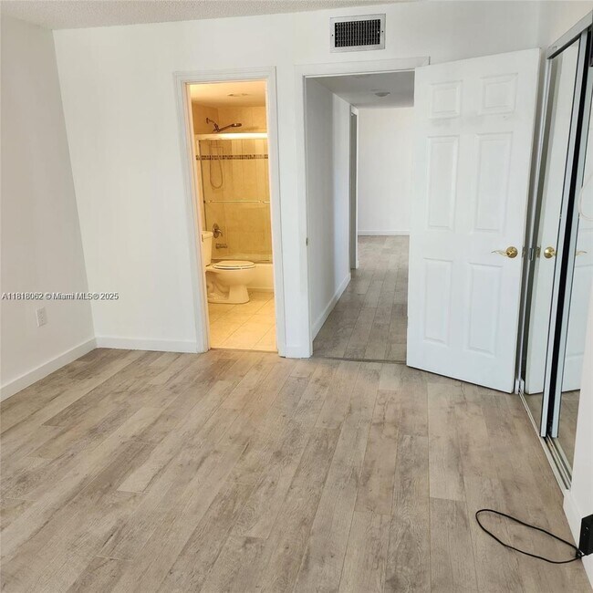 Building Photo - 250 180th Dr