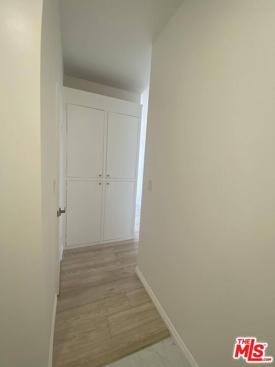 Building Photo - 511 San Vicente Blvd