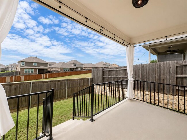 Building Photo - 220 Pepperbark Loop