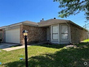 Building Photo - 12827 Hill Branch Dr
