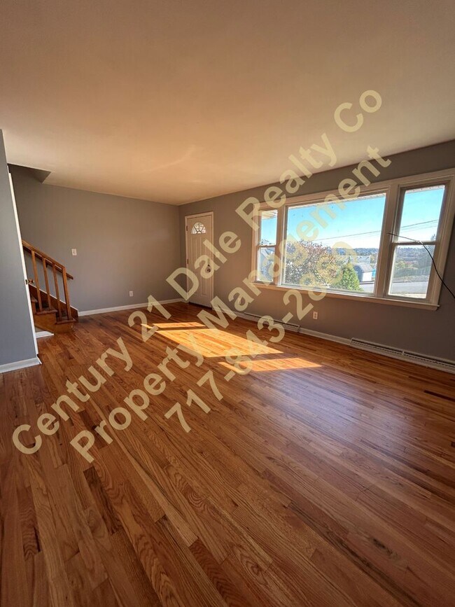 Building Photo - Meade Street 215-217