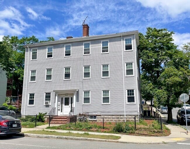 Building Photo - 4803 Washington St