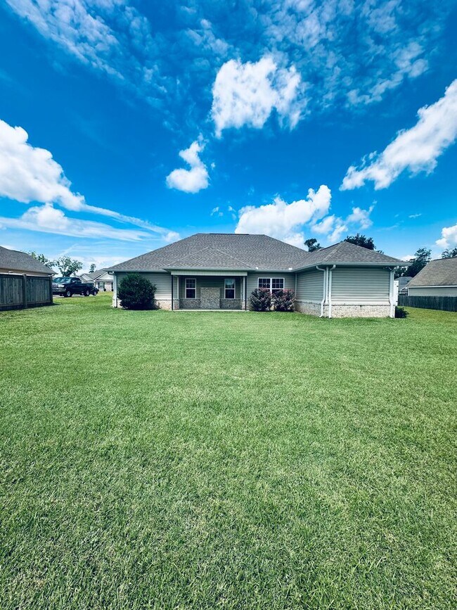 Building Photo - 104 Chatham Ct