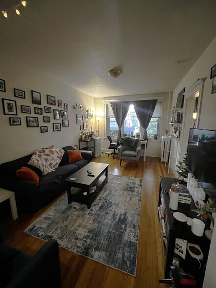Primary Photo - 34 Orkney Rd