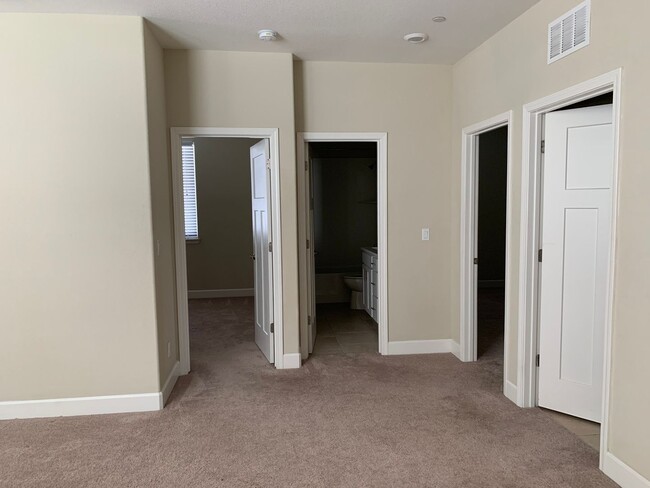 Building Photo - Newer "Next Gen" Home in Springlake/Woodla...
