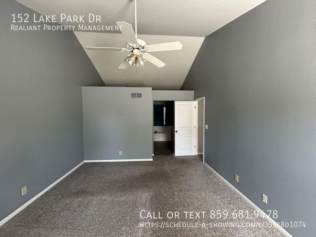 Building Photo - 152 Lake Park Dr