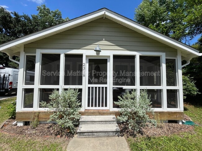 Building Photo - 2318 N 17th Ave