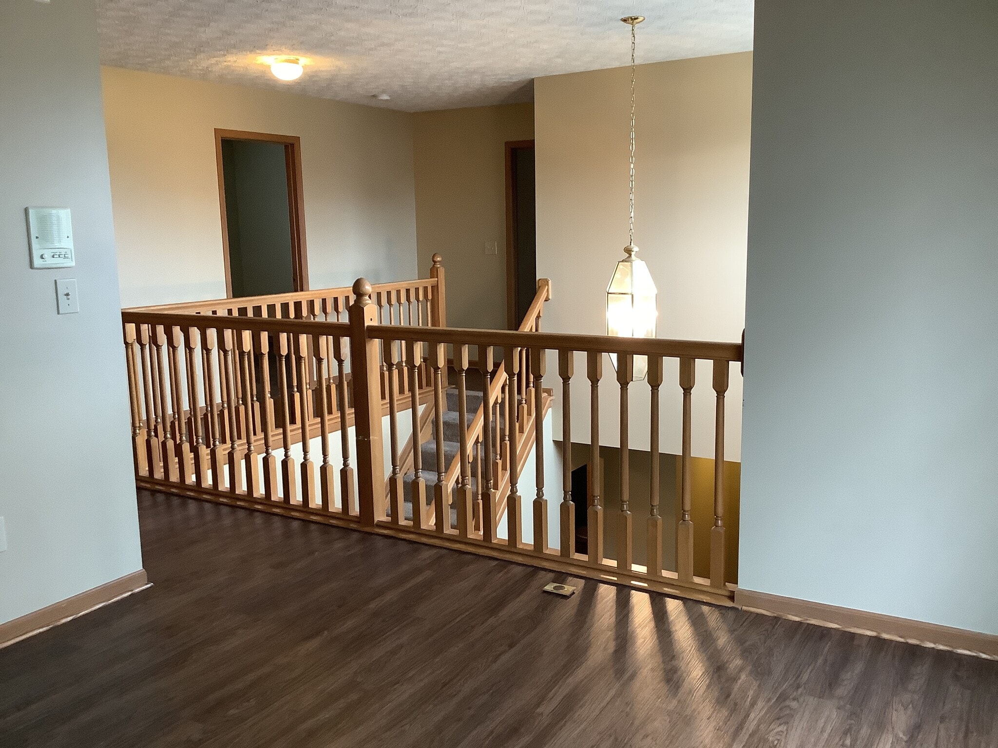 Building Photo - 452 Crestmoore Dr