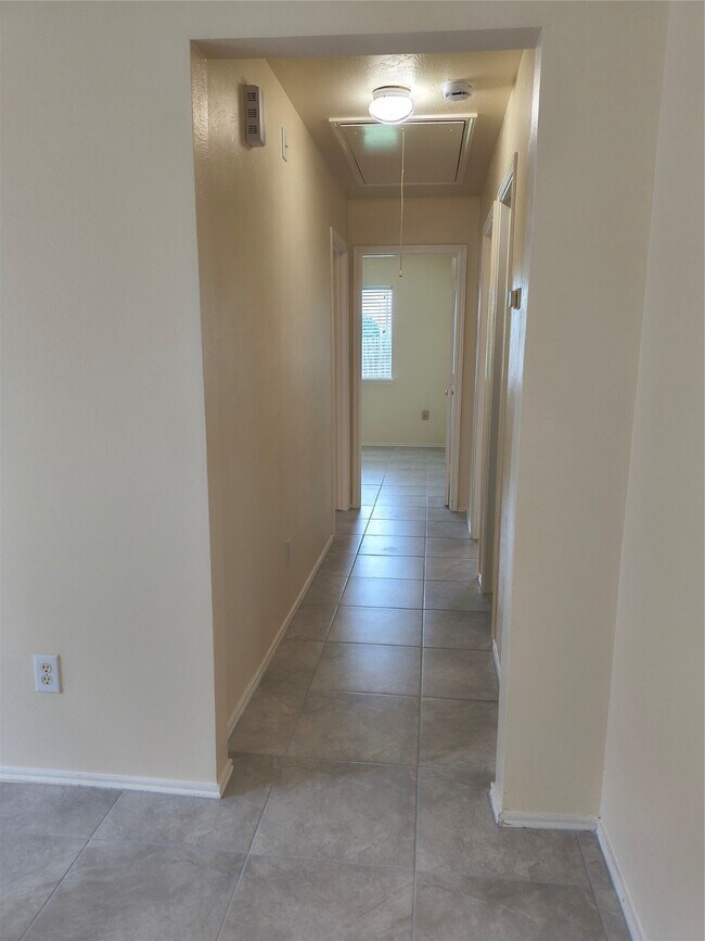 Building Photo - 11723 Berry Meadow Dr