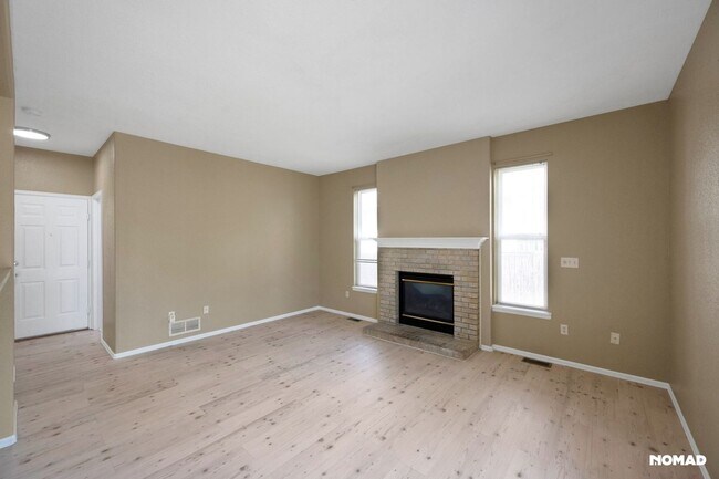 Building Photo - Spacious 4BR House in Broomfield
