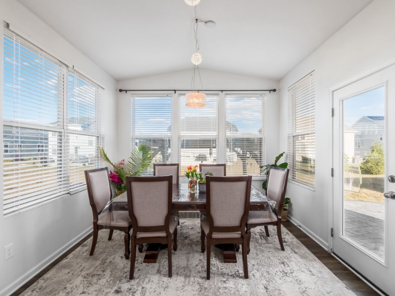 Building Photo - 2194 Preakness Pl